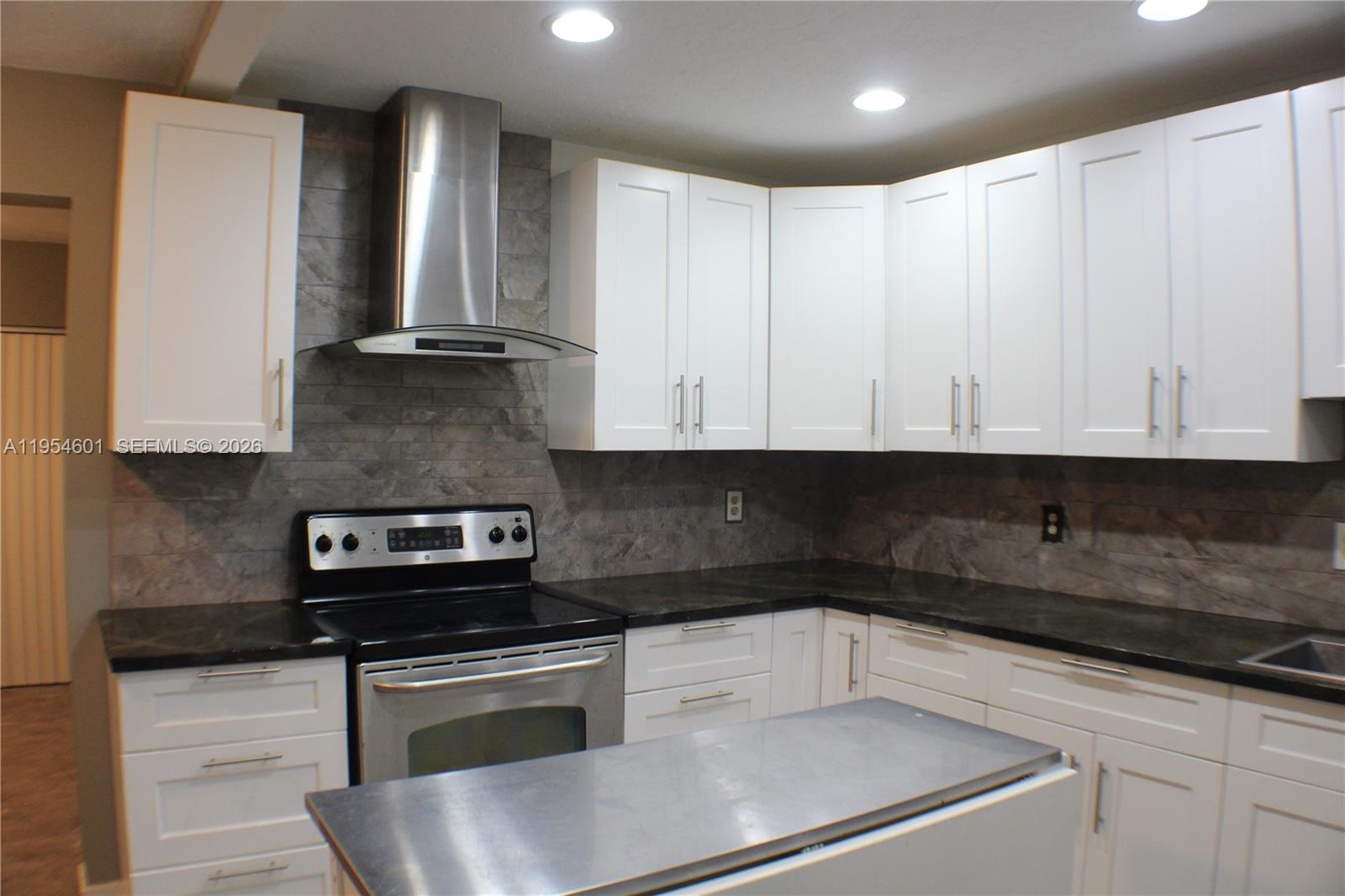 PALM BEACH LEISUREVILLE S - Residential