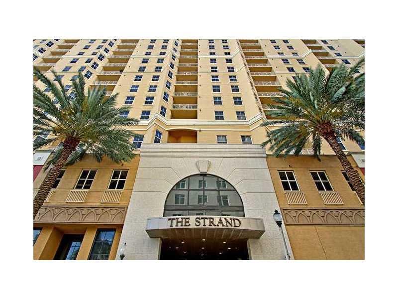 Beautiful unit, new porcelain tile flooring, just painted!Just minutes from West Palm Beach,The Strand sits in the heart of the area's arts district with five-star dining, world-class shopping along Worth Avenue and a myriad of cultural offerings at your fingertips. Stroll the pedestrian malls , enjoy lunch at acharming outdoor cafe or take in a special exhibit at a local art gallery