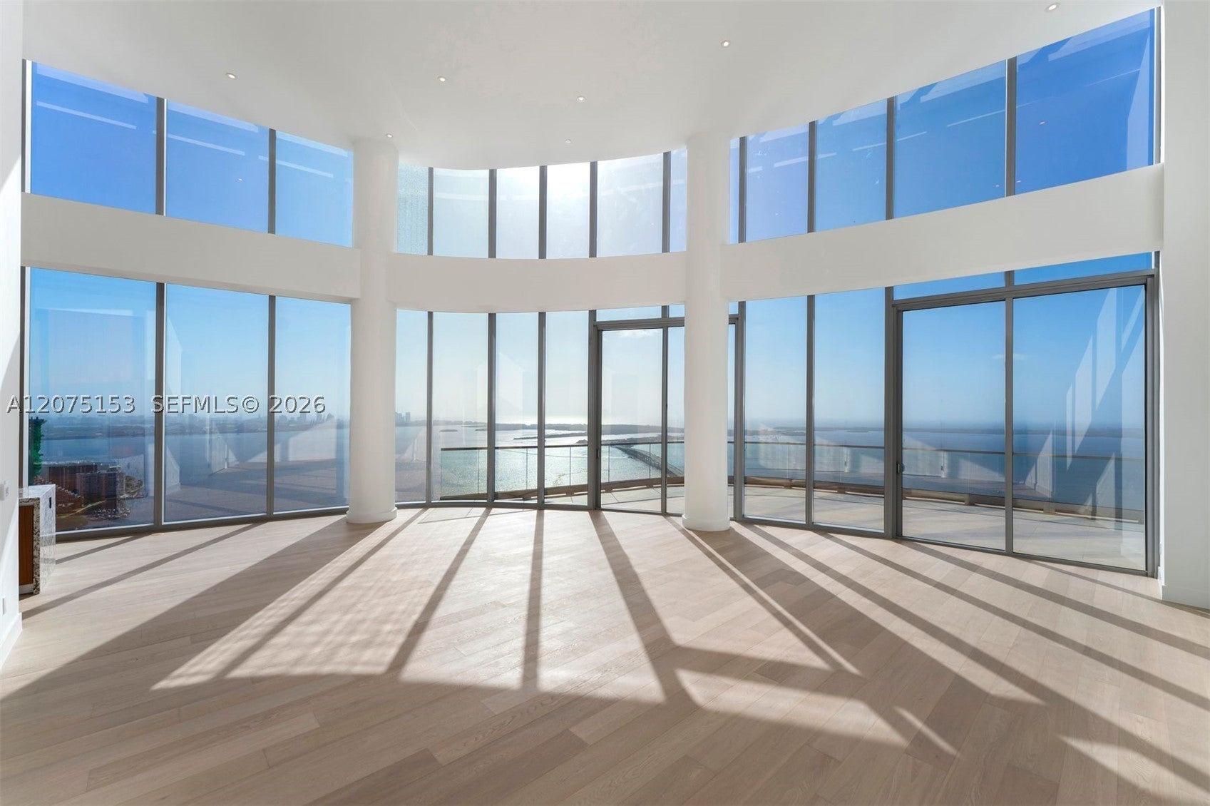 View photos, virtual tours, details... 175 SE 25th Road UPH01