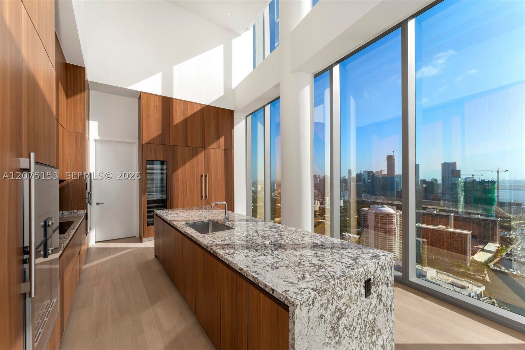 View photos, virtual tours, details... 175 SE 25th Road UPH01
