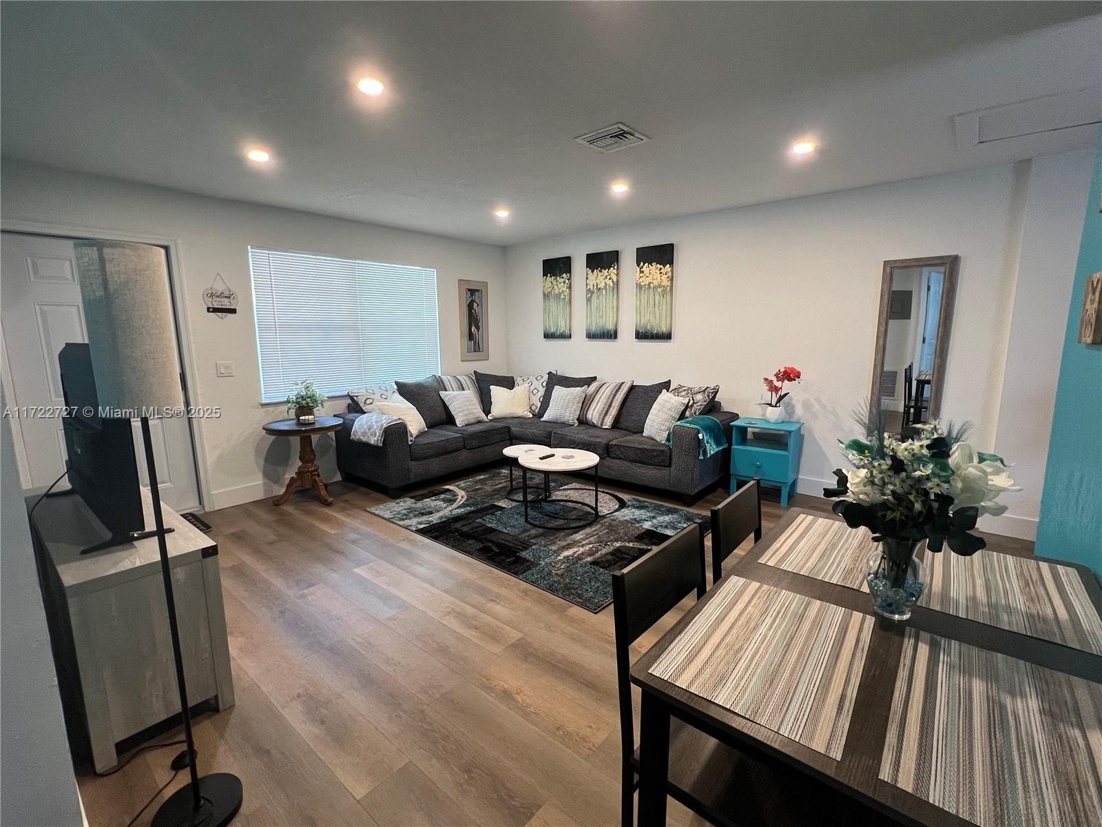 228 NW 9th Ave