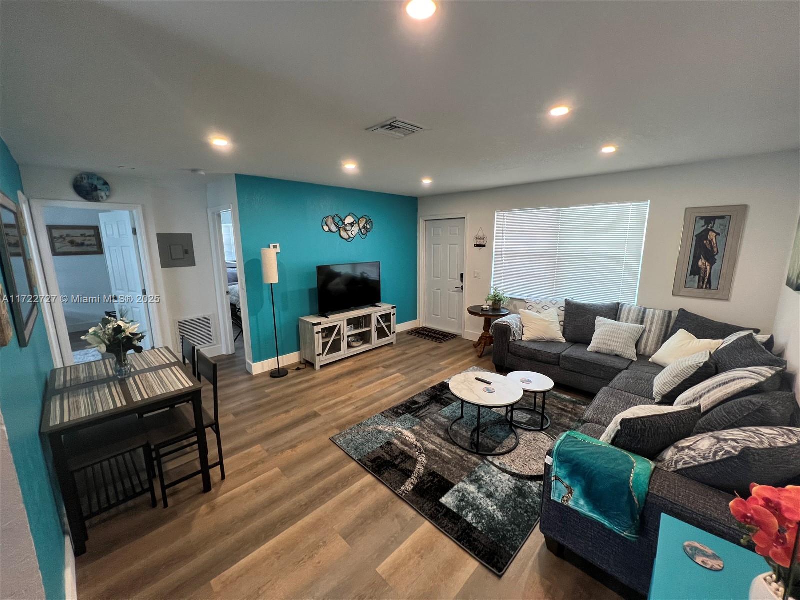 228 NW 9th Ave