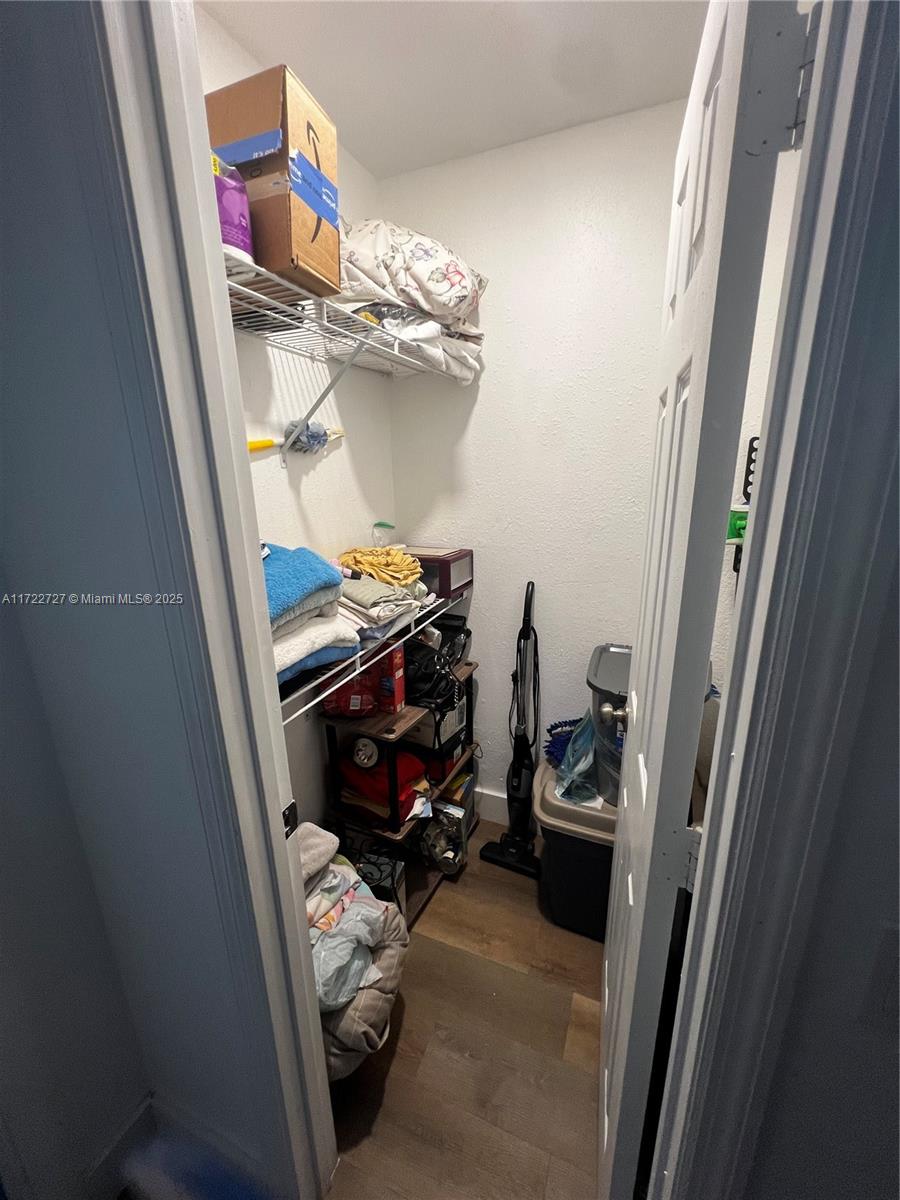 DANETTE - Residential Income