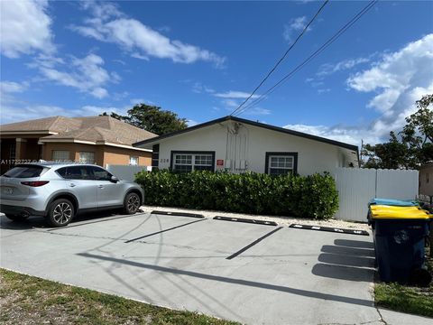 228 NW 9th Ave Dania Beach FL 33004