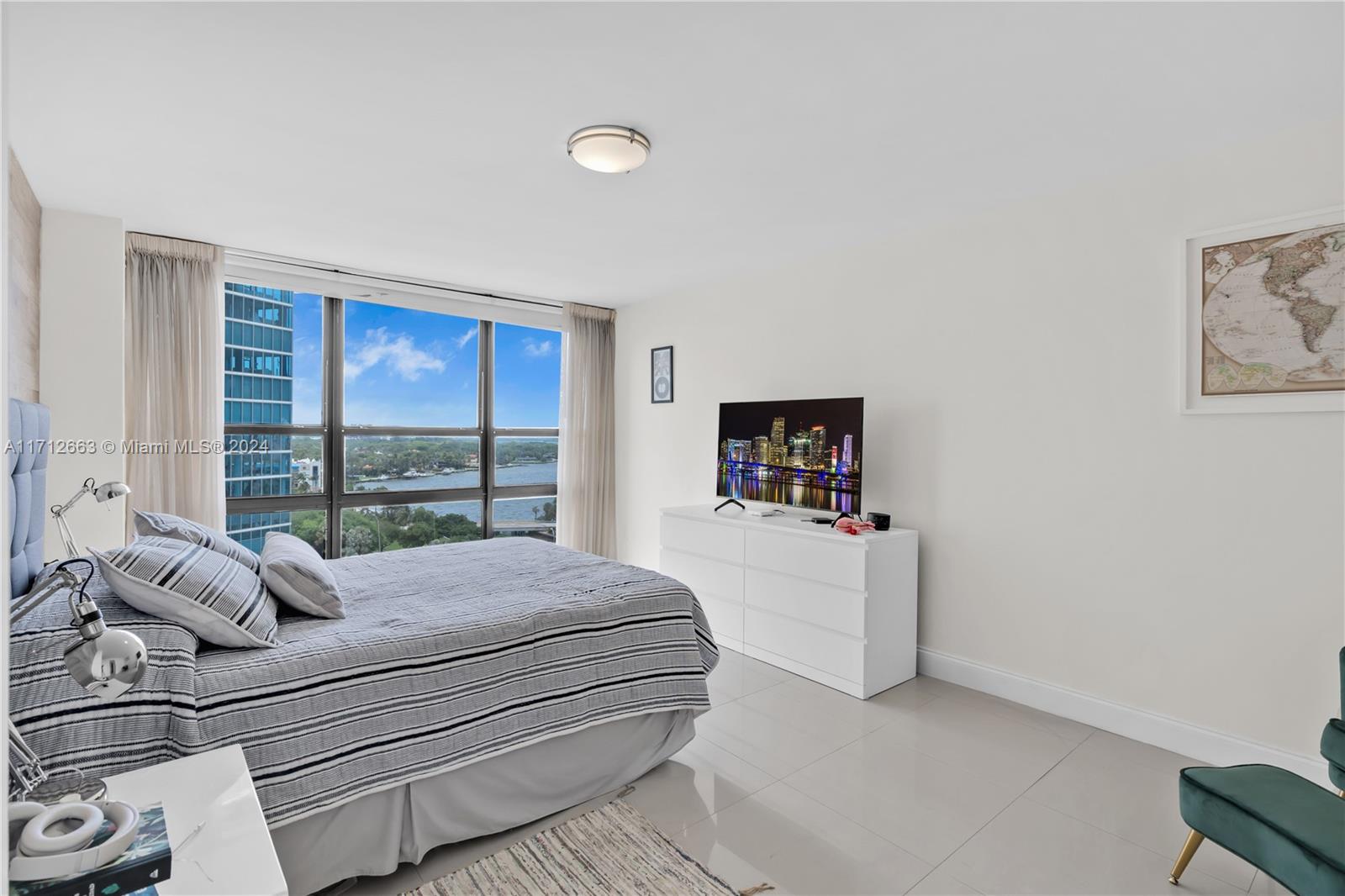 CHARTER CLUB CONDO - Residential Lease