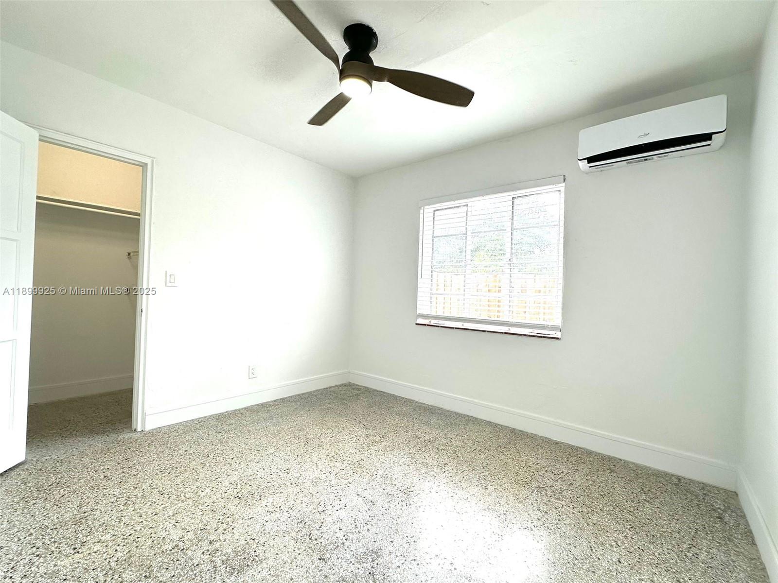 LAUDERDALE - Residential Lease