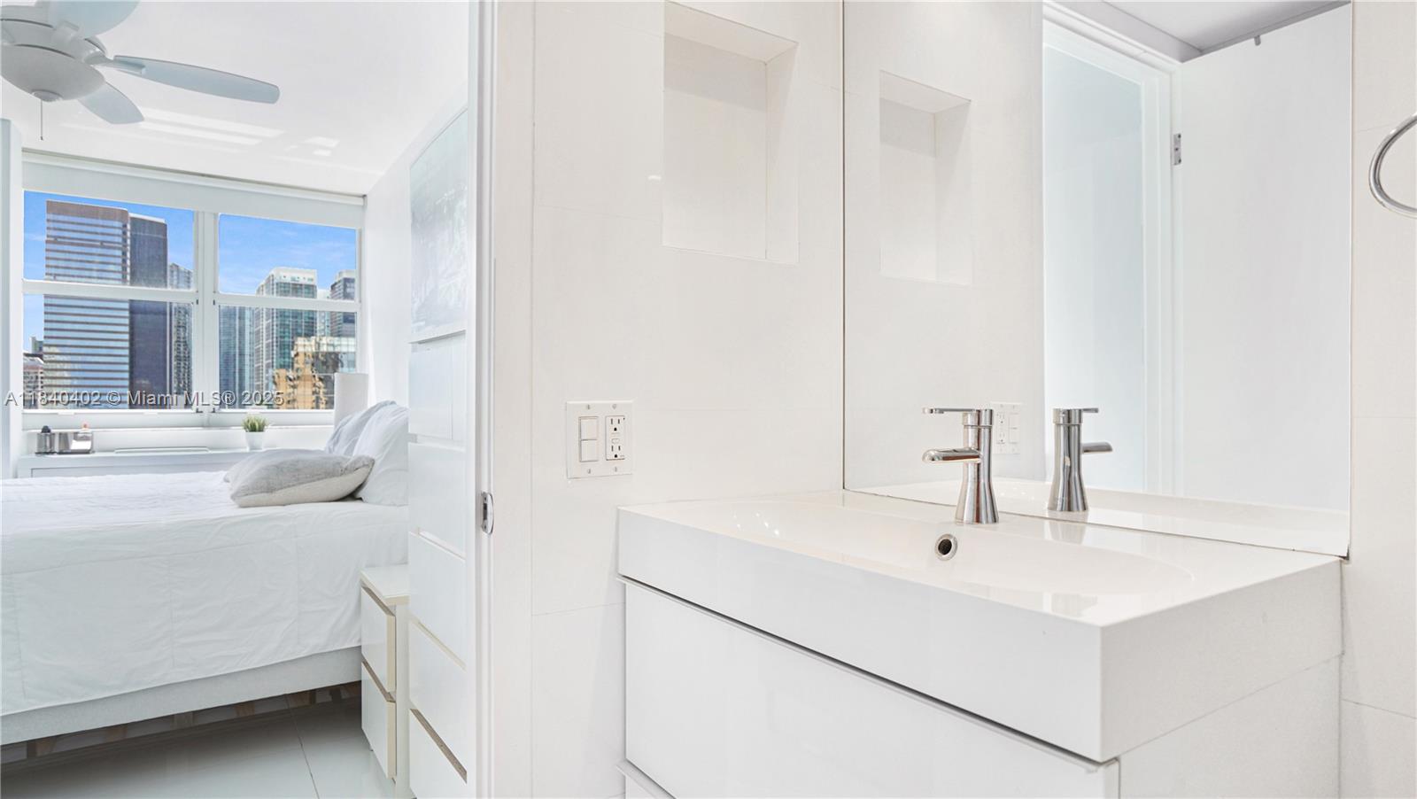 770 Claughton Island Dr 1502