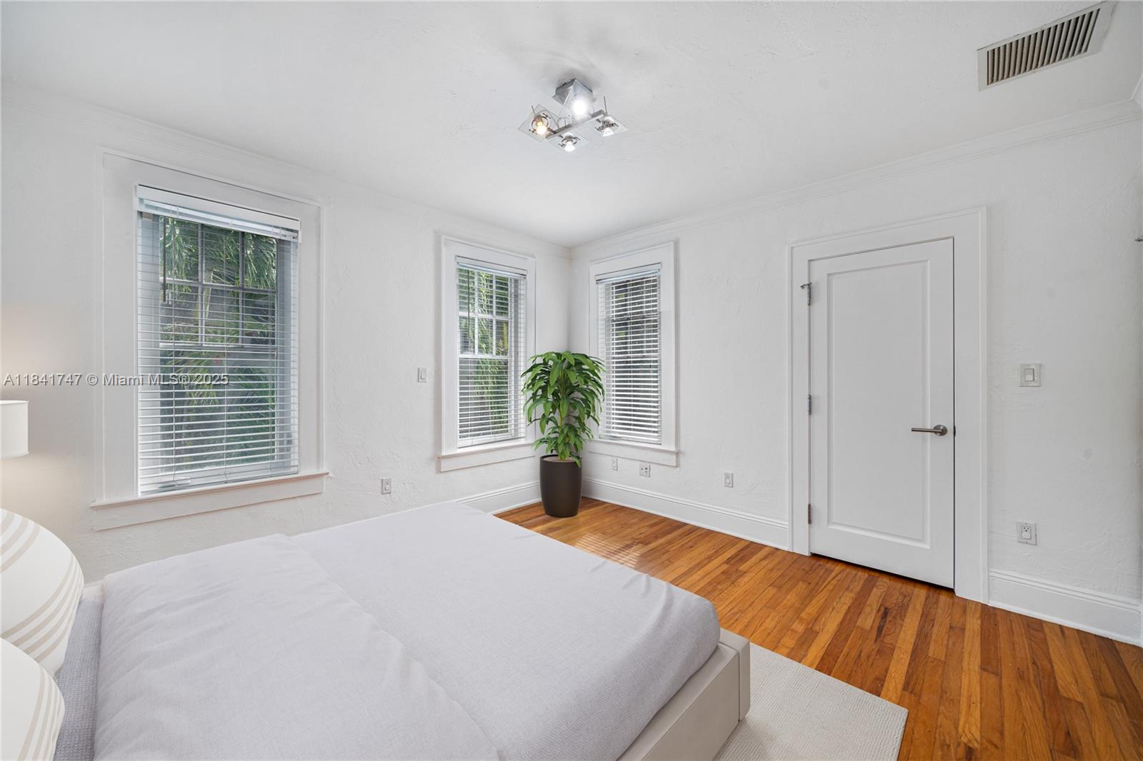 BAYSHORE UNIT NO 2 - Residential