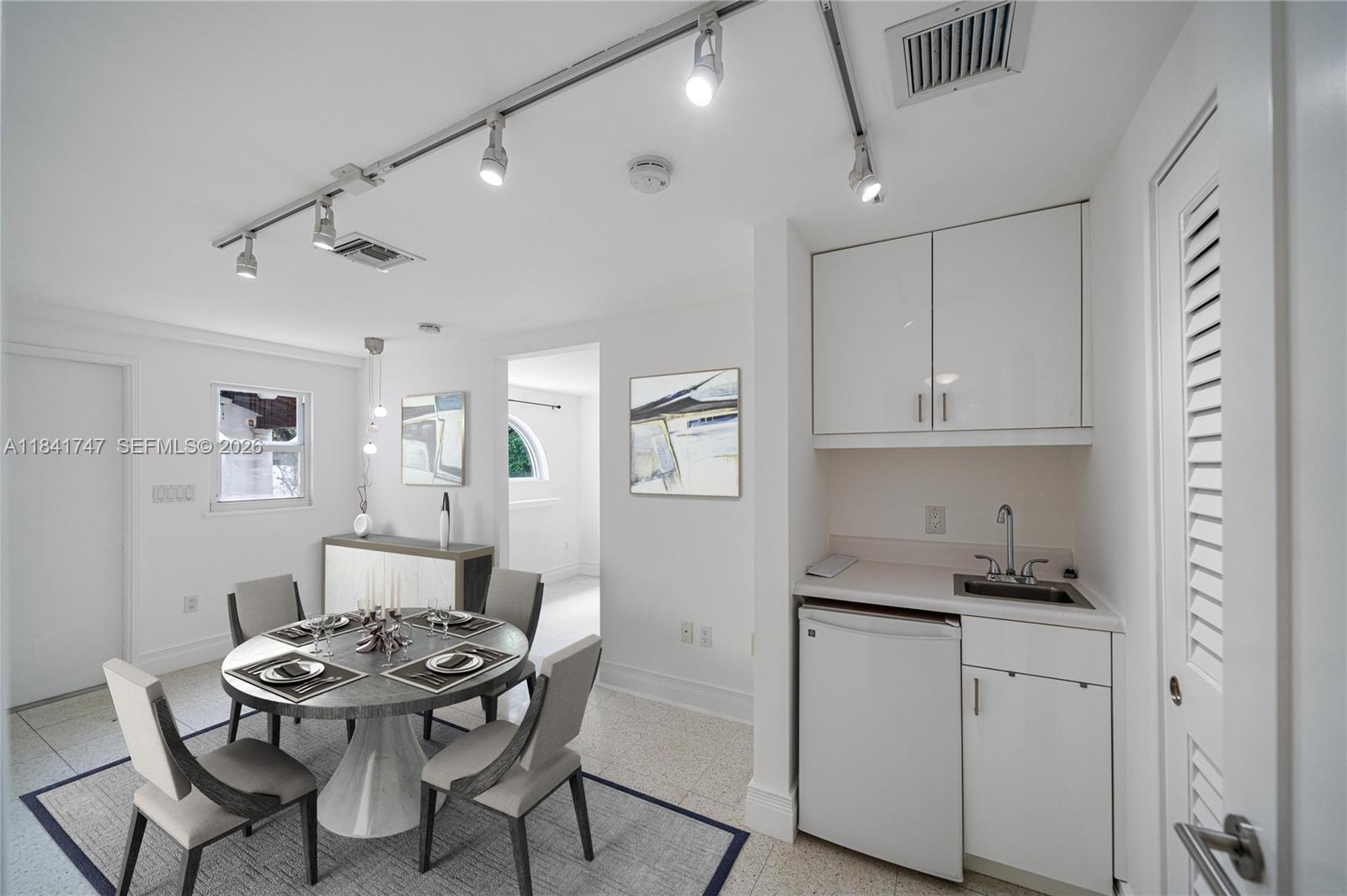 BAYSHORE UNIT NO 2 - Residential