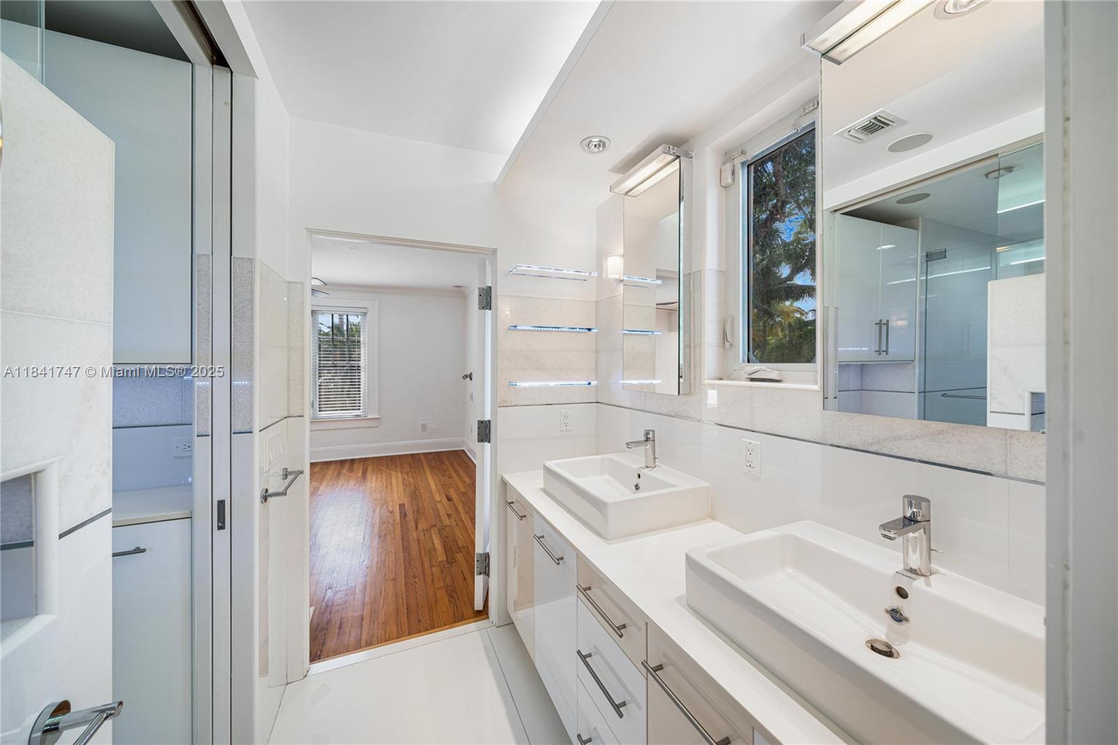 BAYSHORE UNIT NO 2 - Residential