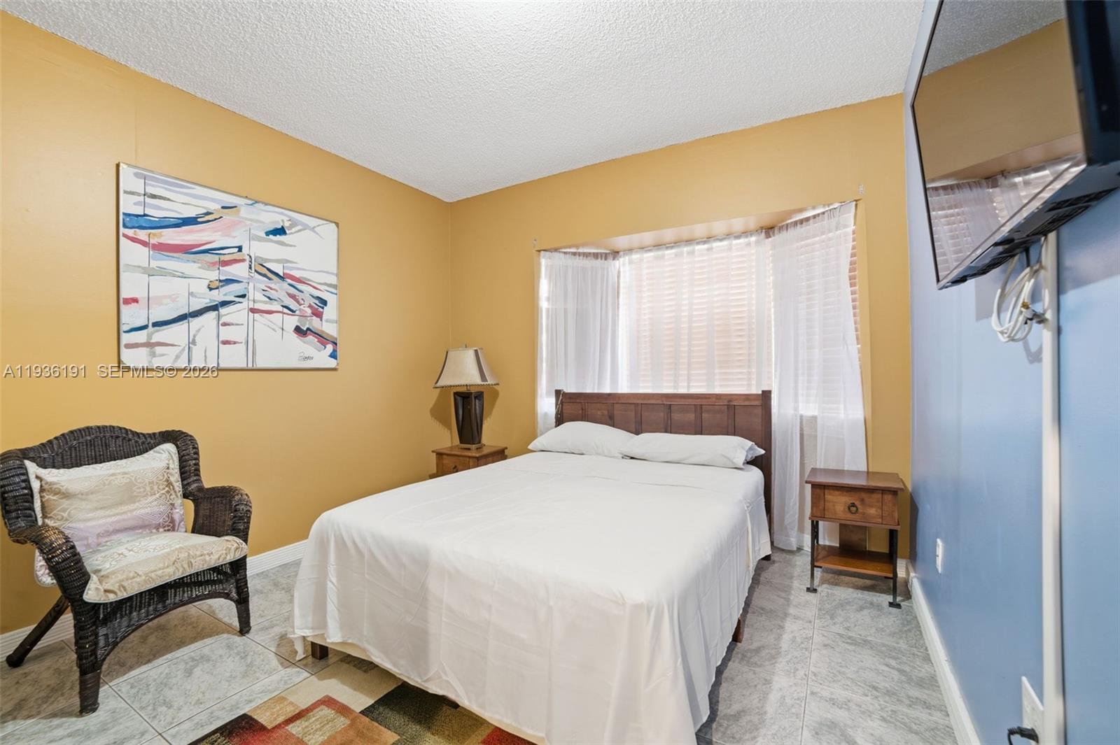 LE CLUB AT KENDALE LAKES - Residential