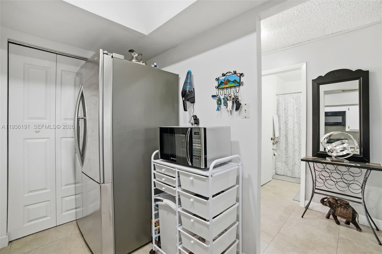 LE CLUB AT KENDALE LAKES - Residential