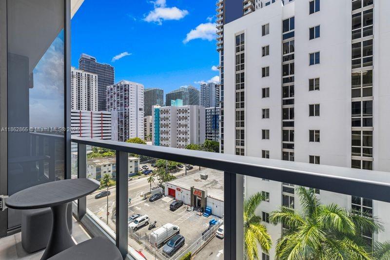 BRICKELL - Residential