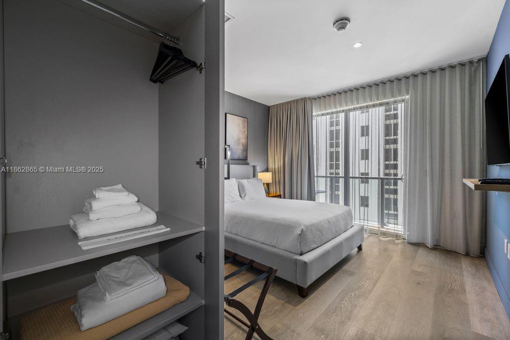 BRICKELL - Residential