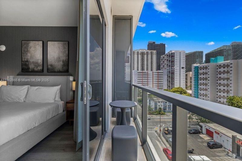 BRICKELL - Residential