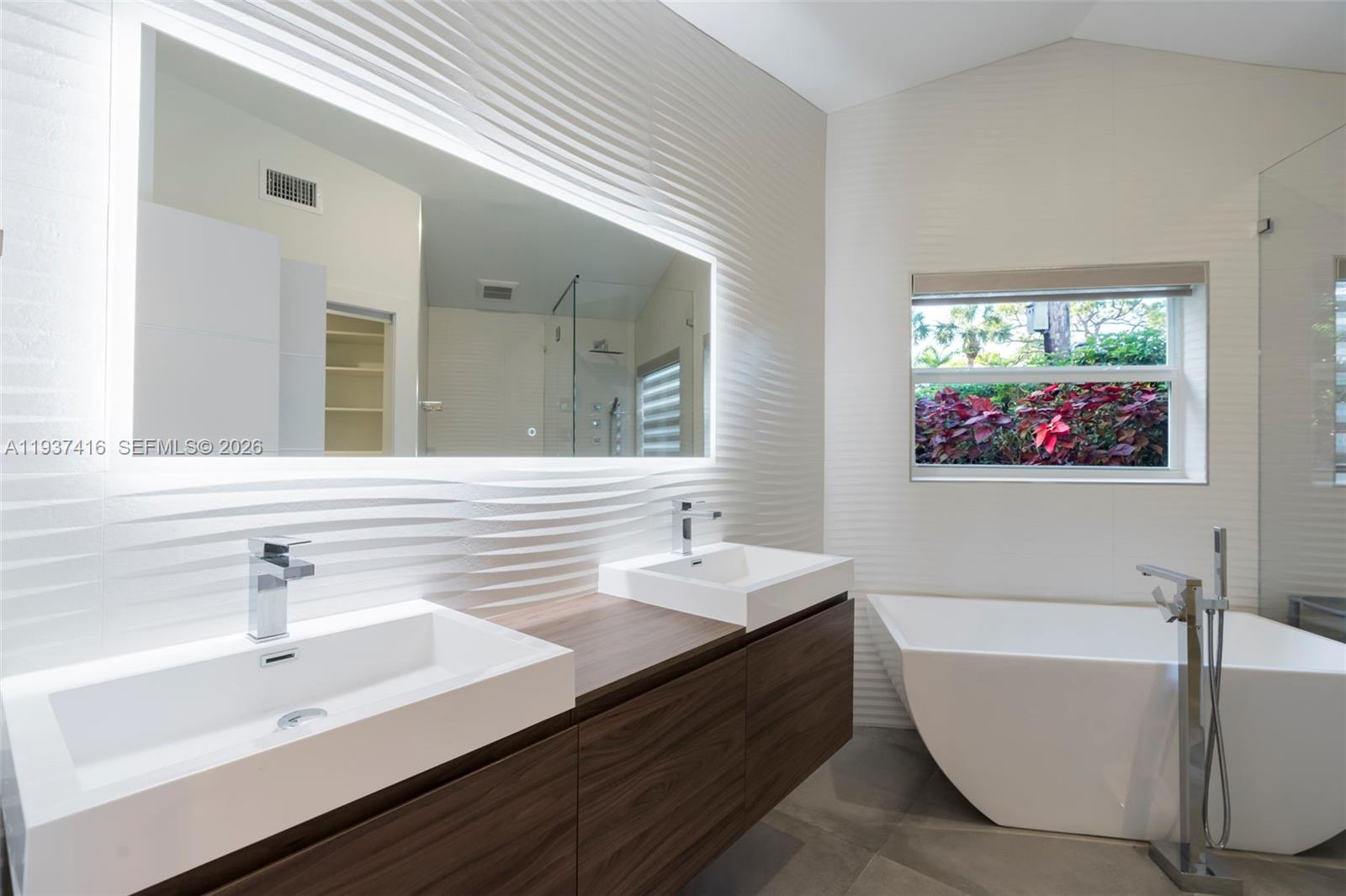 SHEARWATER AT JONATHANS L - Residential