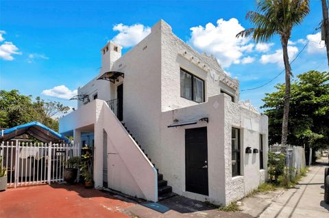 1045 NW 32nd St Miami FL 33127