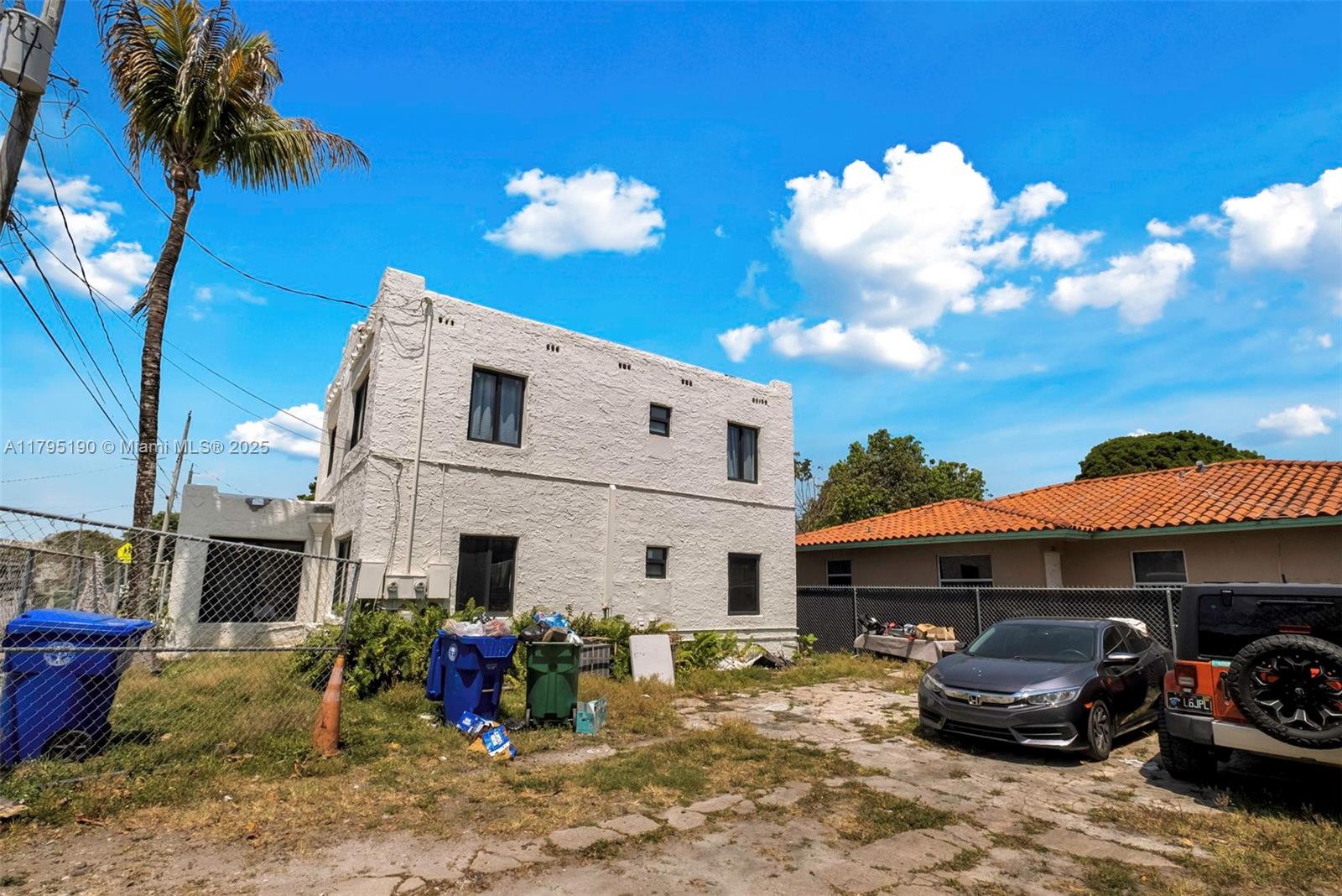 1045 NW 32nd St