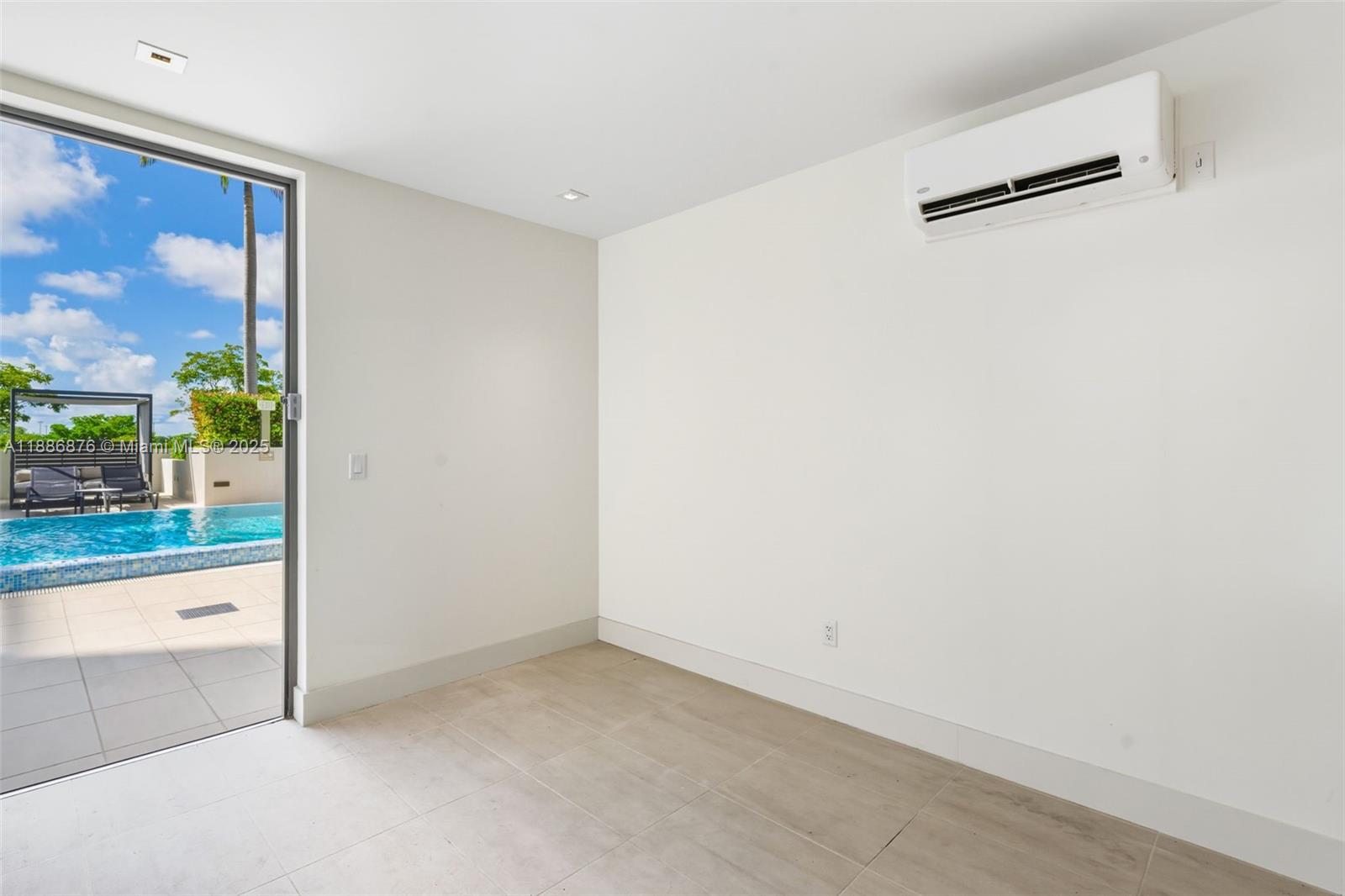 CORAL GABLES BILTMORE SEC - Residential
