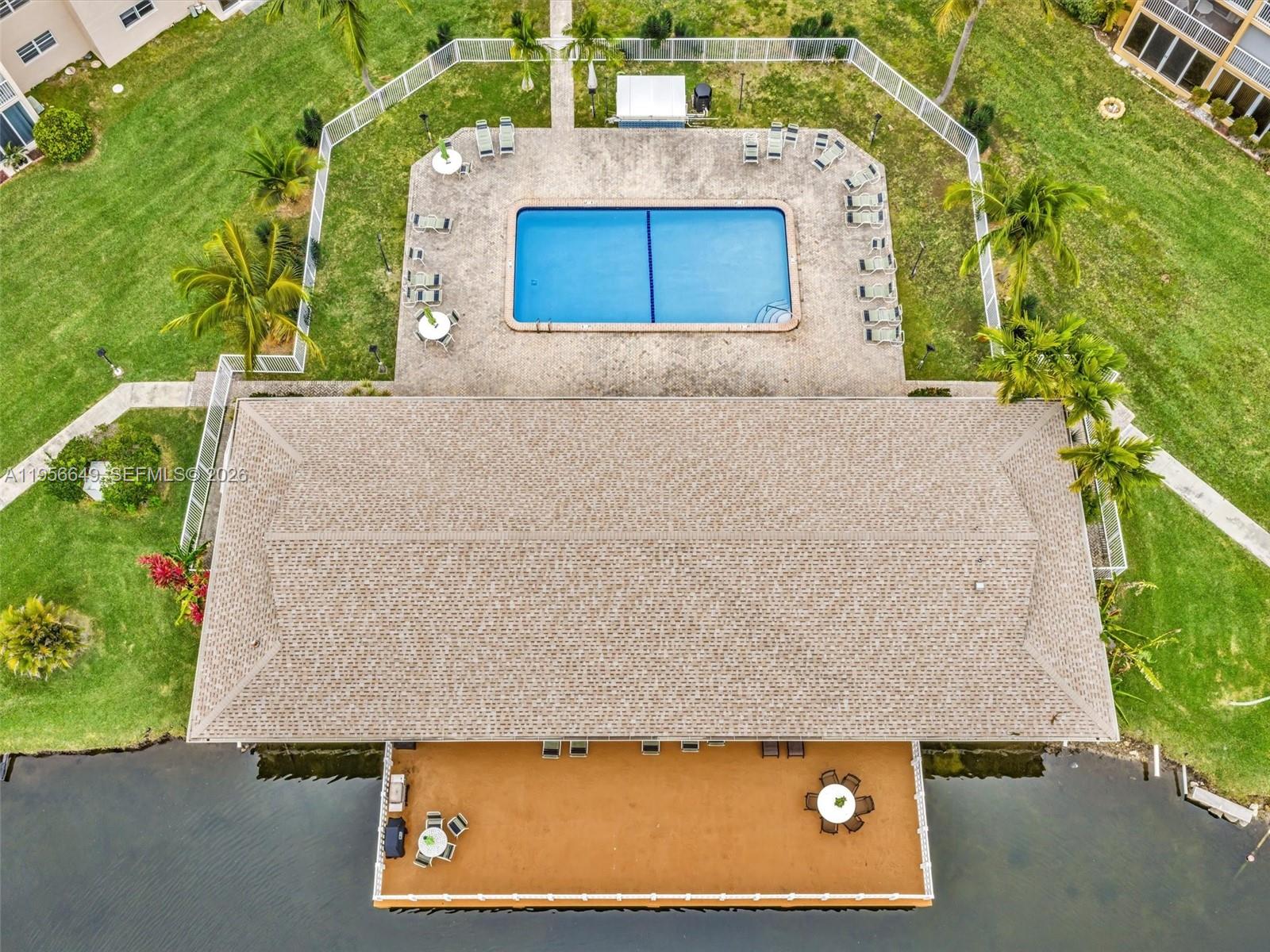 MEADOWBROOK LAKES CONDO - Residential