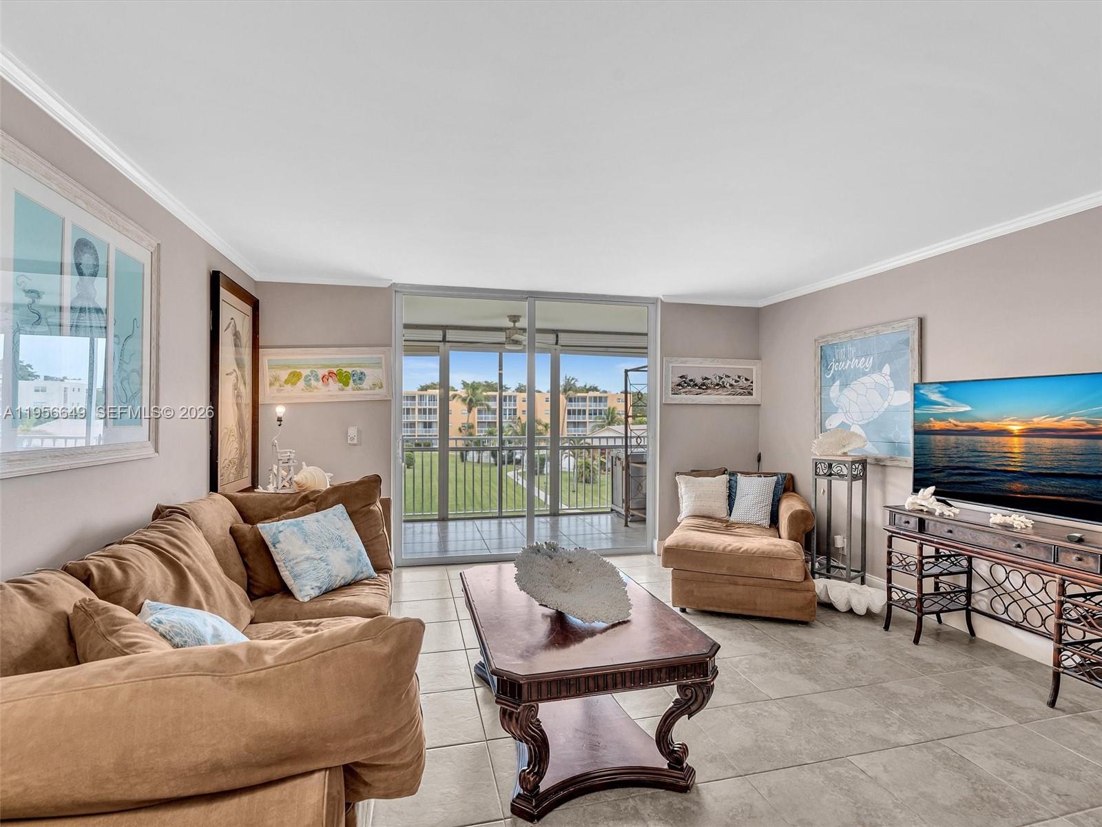 MEADOWBROOK LAKES CONDO - Residential