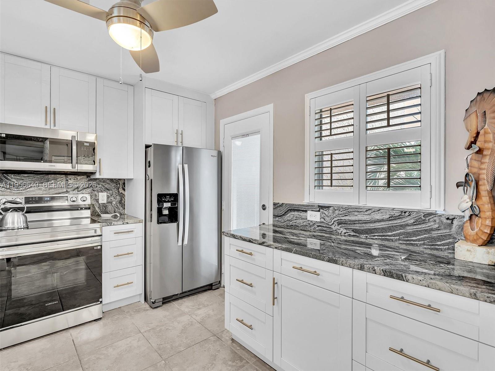 MEADOWBROOK LAKES CONDO - Residential