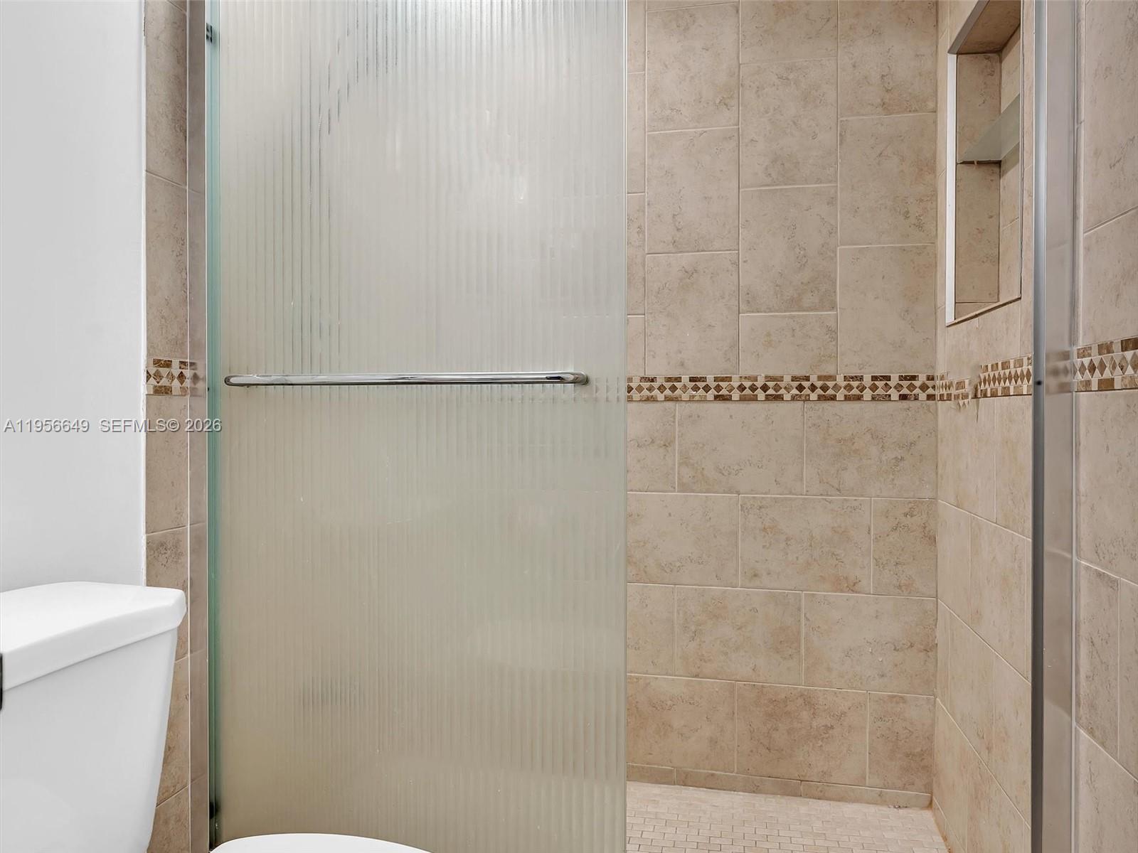 MEADOWBROOK LAKES CONDO - Residential