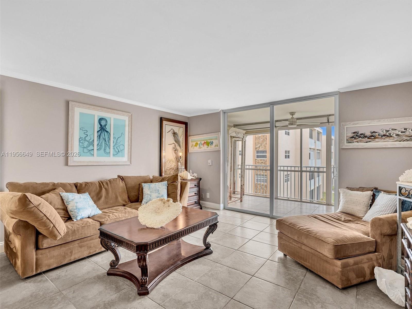 MEADOWBROOK LAKES CONDO - Residential