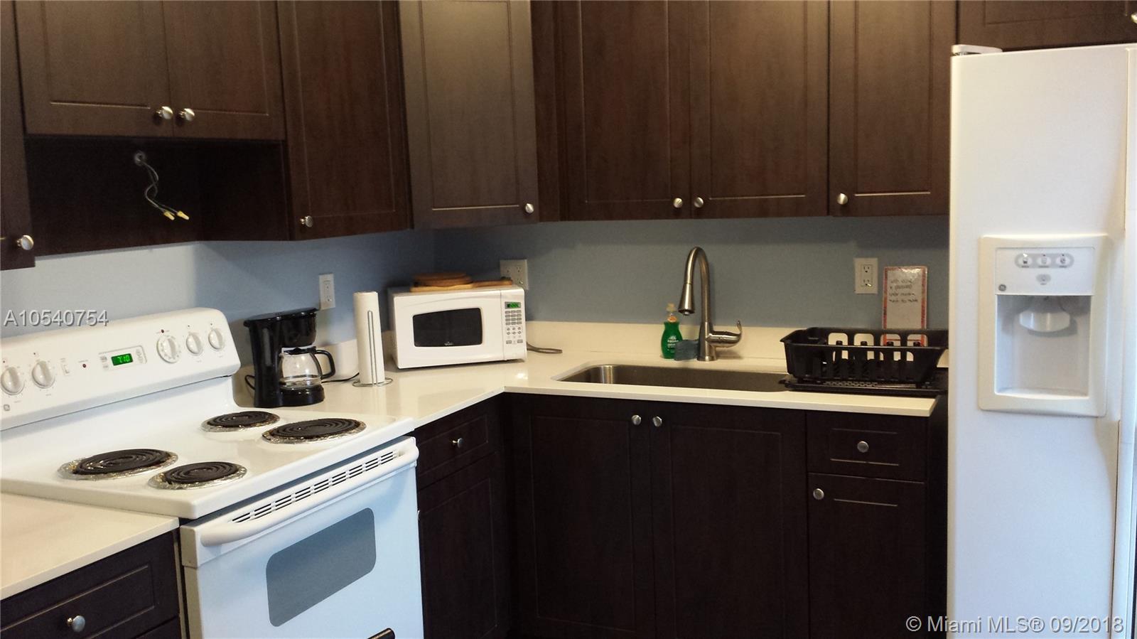 SOUTH VEDADO - Residential Lease