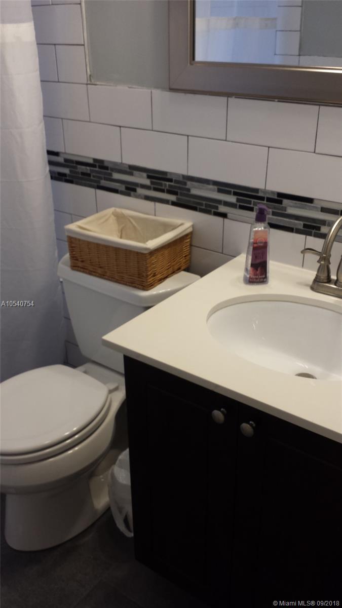 SOUTH VEDADO - Residential Lease