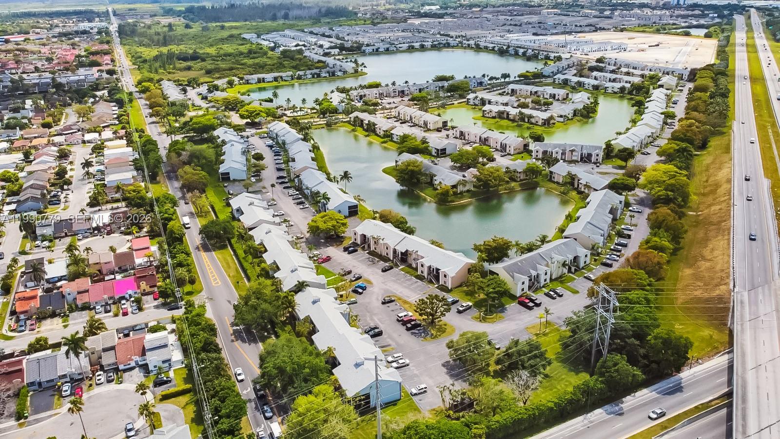 LAKESHORE CONDO #4 - Residential Lease