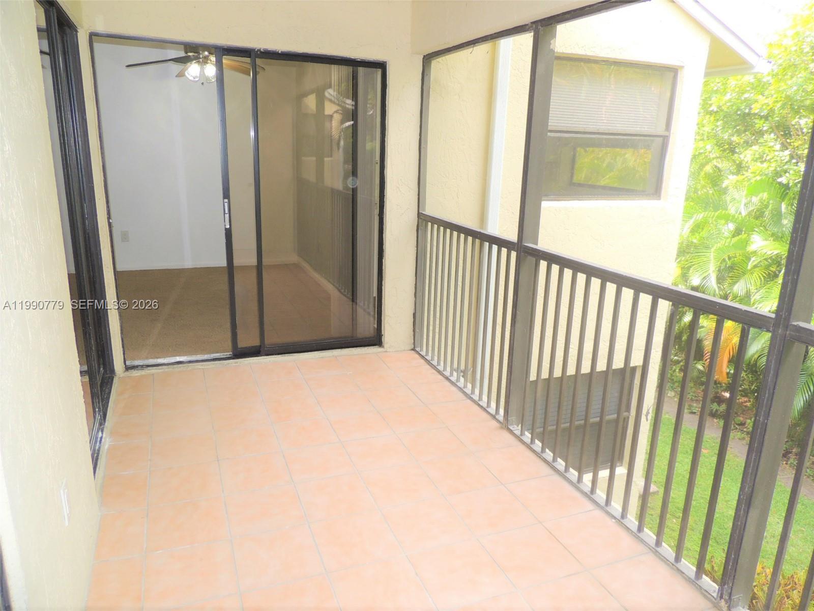 LAKESHORE CONDO #4 - Residential Lease