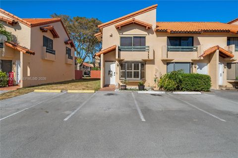 10206 SW 77th Ct Miami FL 33156