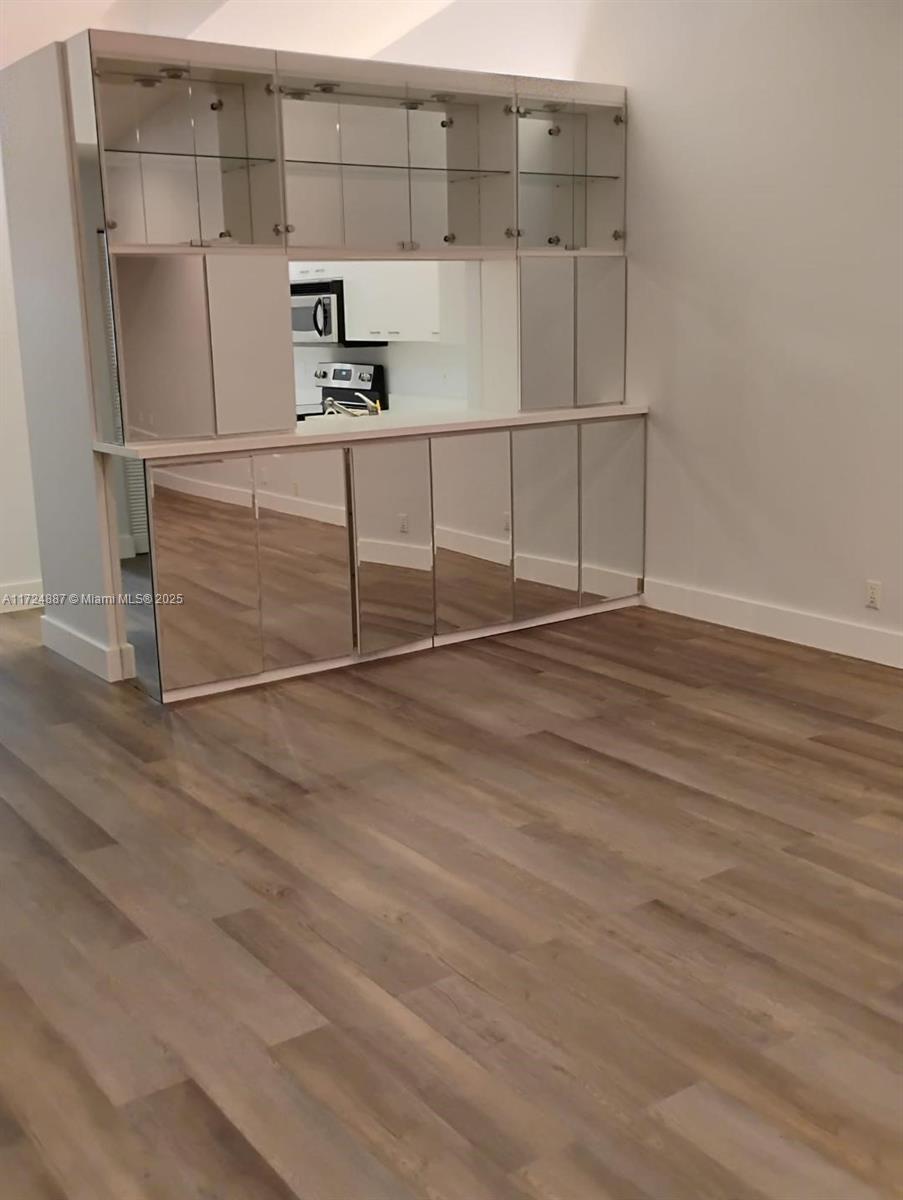 SAUSALITO PLACE - Residential