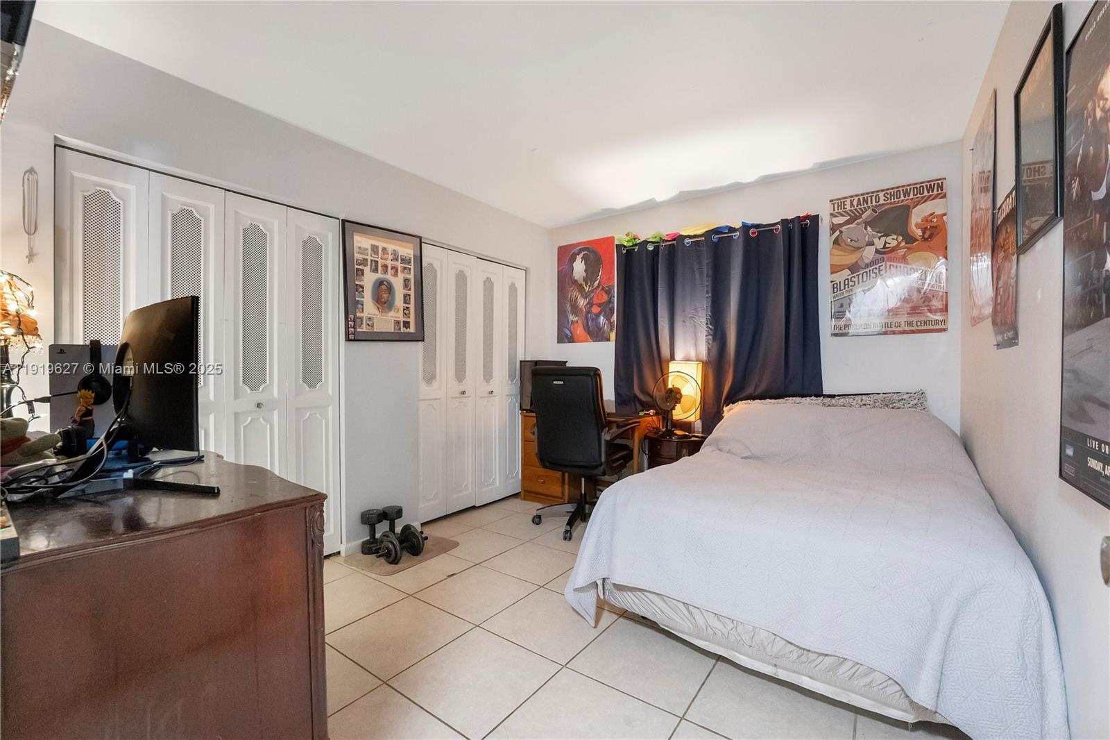 WELLINGTON MANOR CONDO IN - Residential