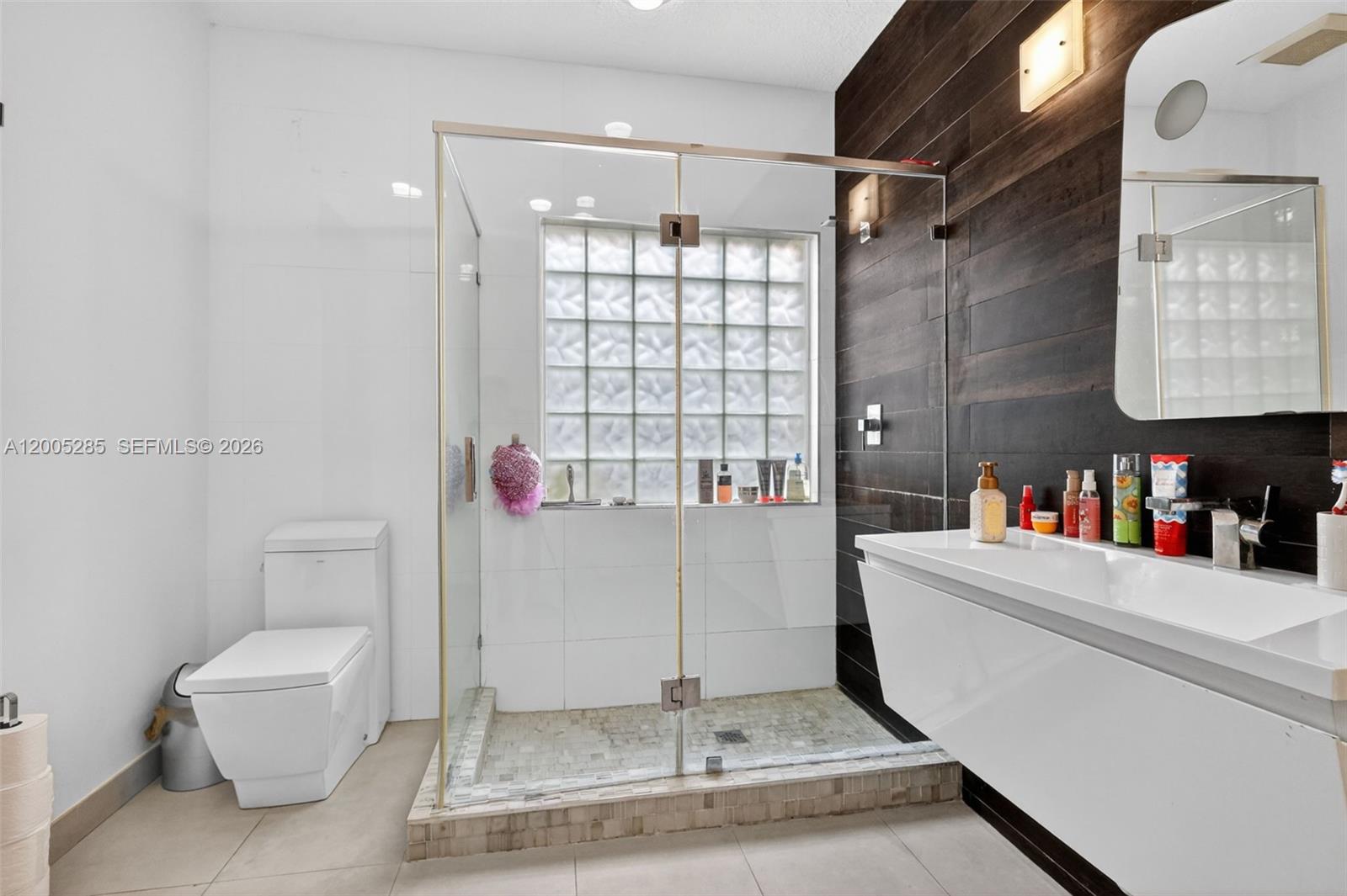 DORAL ISLES-ANTILLES - Residential