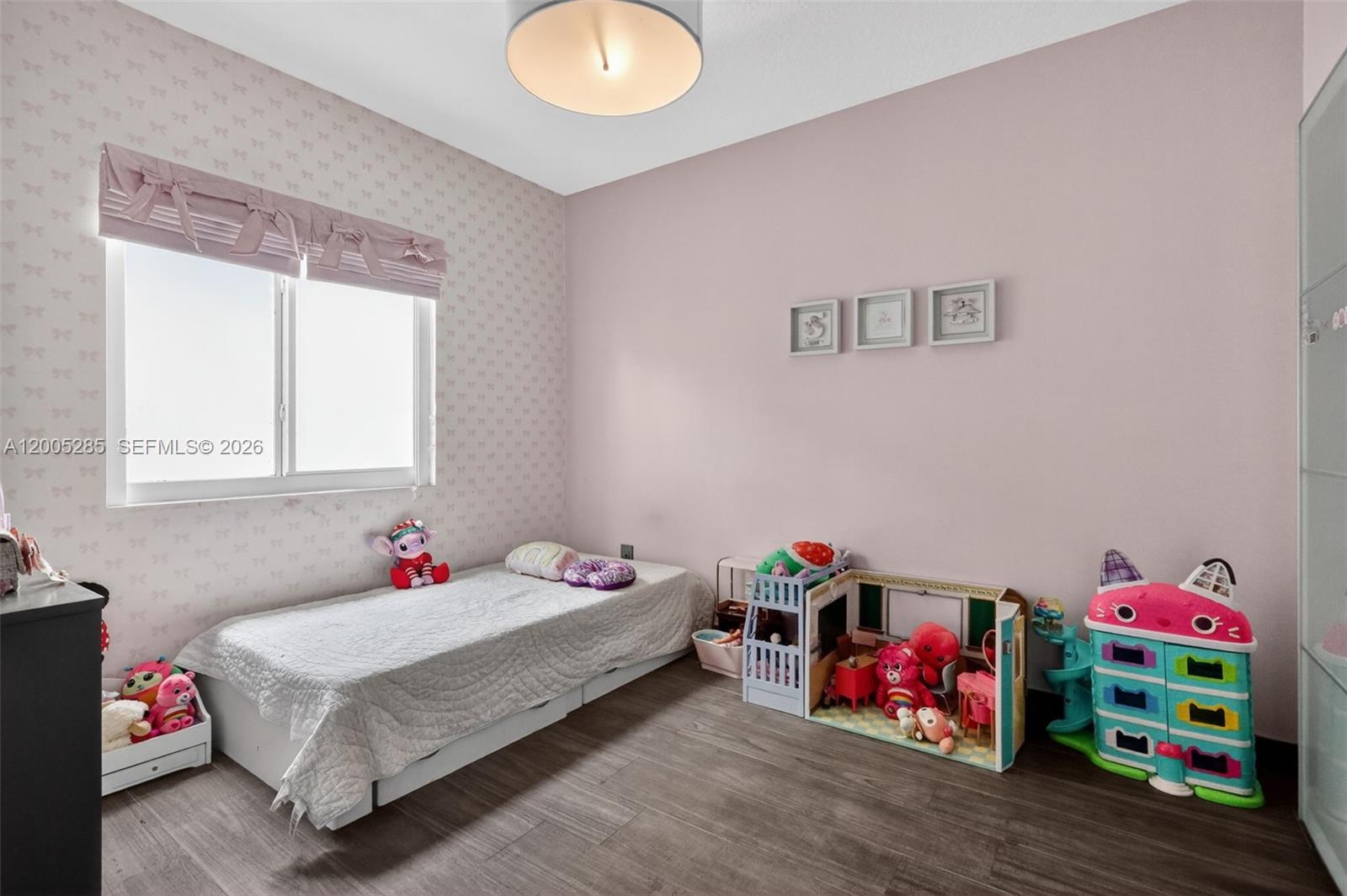 DORAL ISLES-ANTILLES - Residential