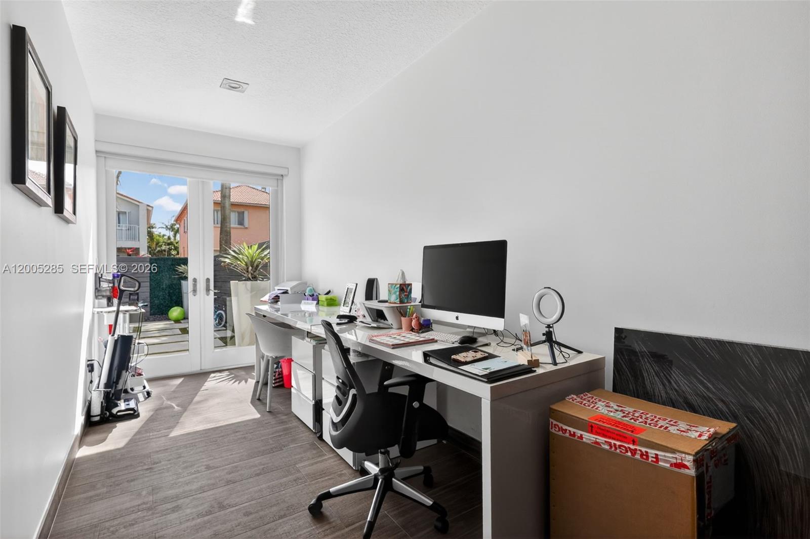 DORAL ISLES-ANTILLES - Residential