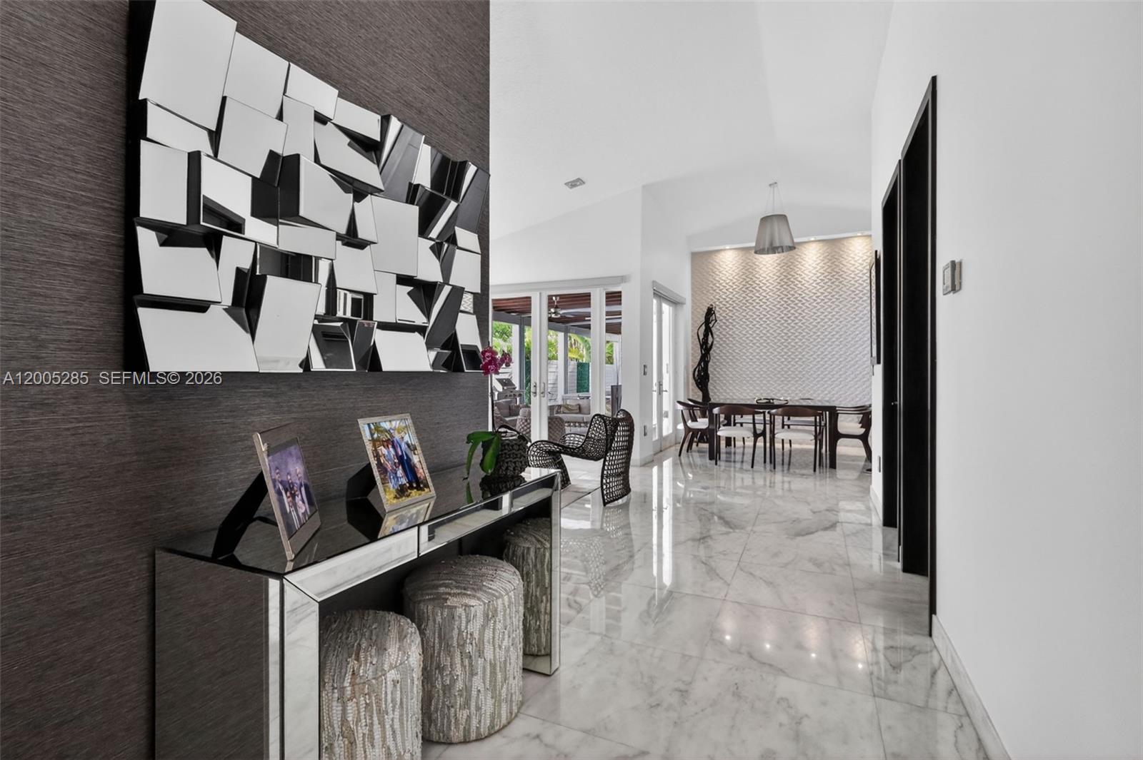 DORAL ISLES-ANTILLES - Residential