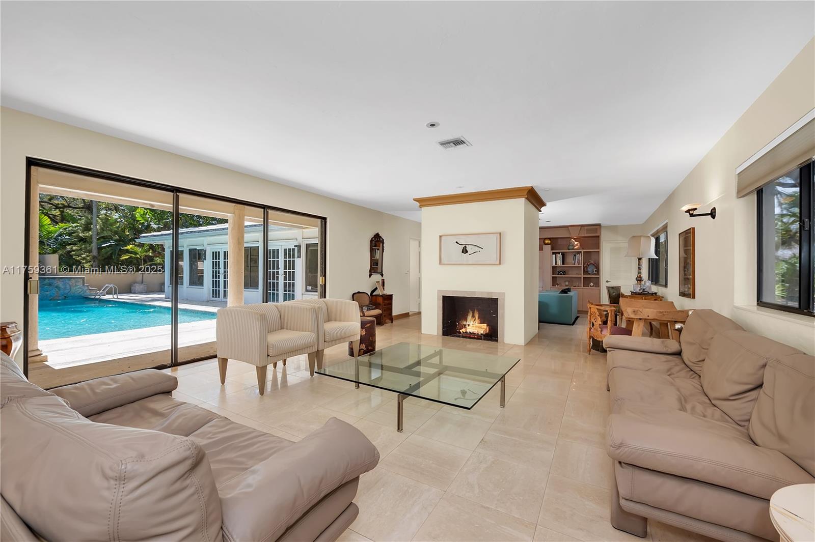 PALM VISTA - Residential