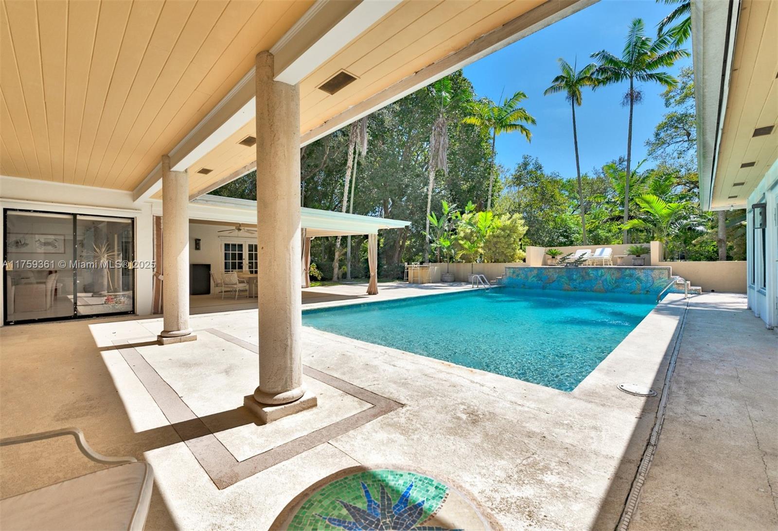 PALM VISTA - Residential