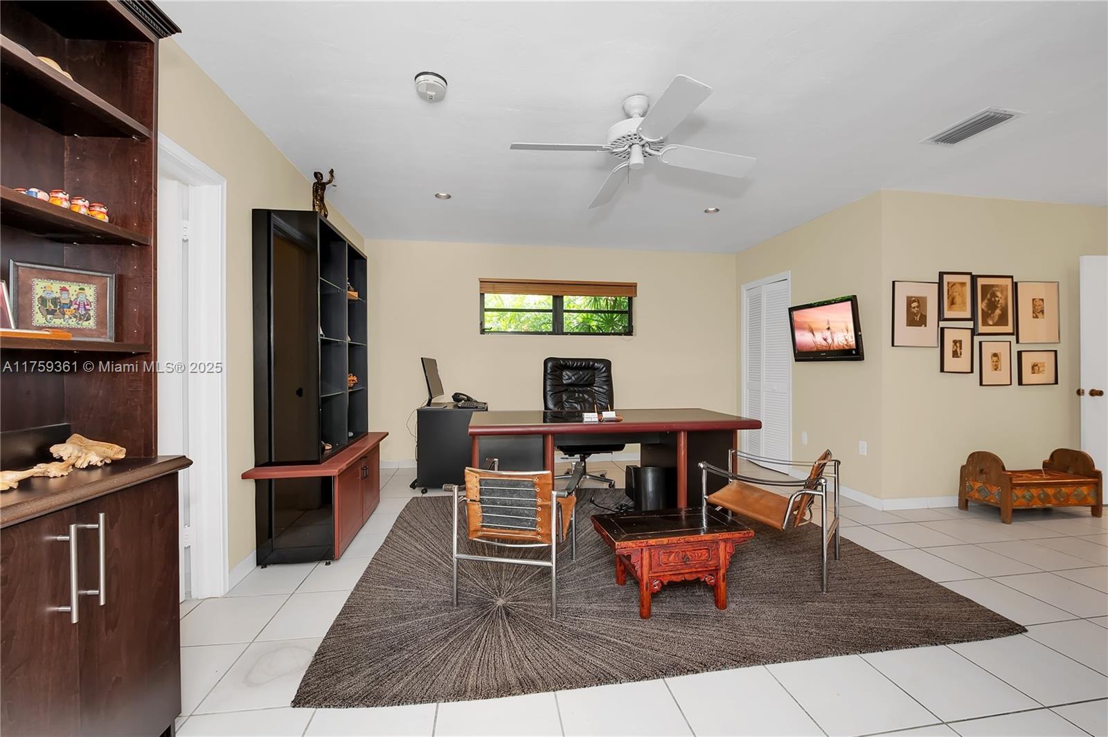 PALM VISTA - Residential