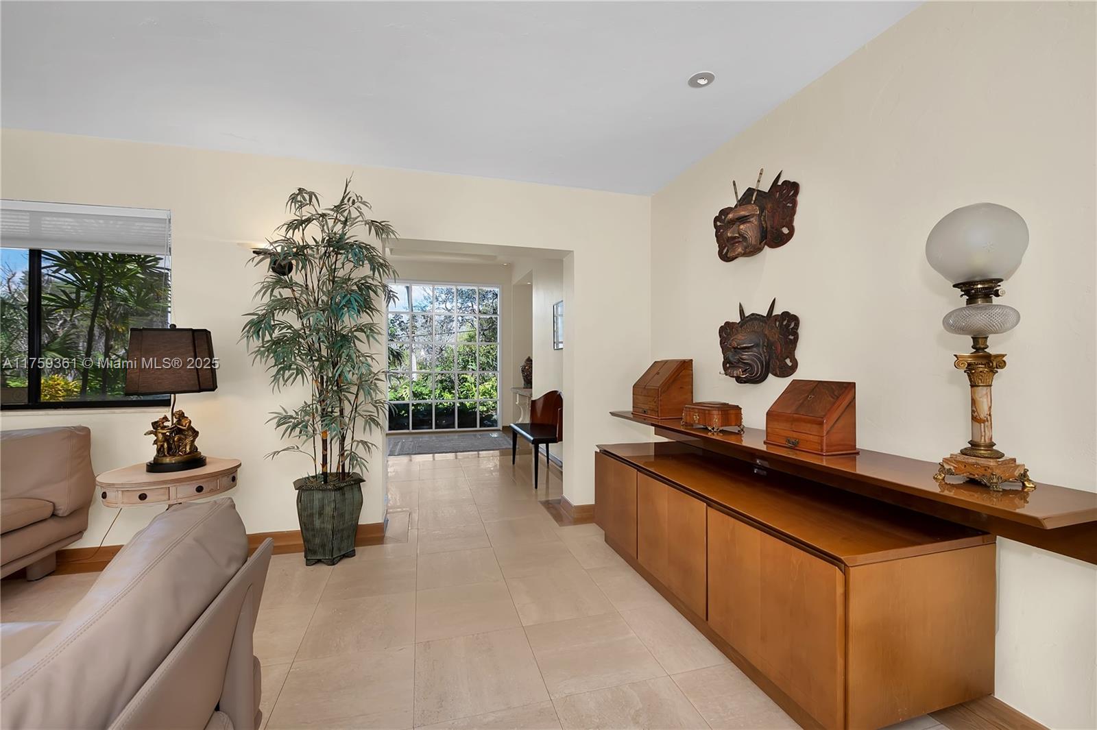 PALM VISTA - Residential