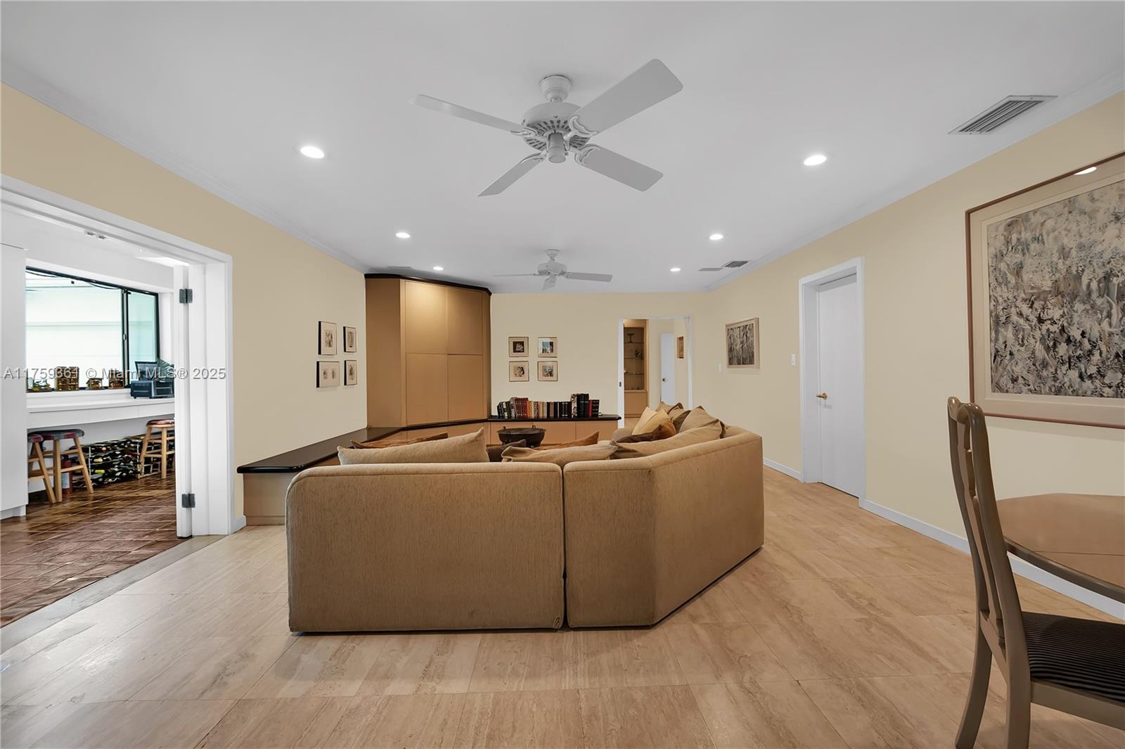 PALM VISTA - Residential