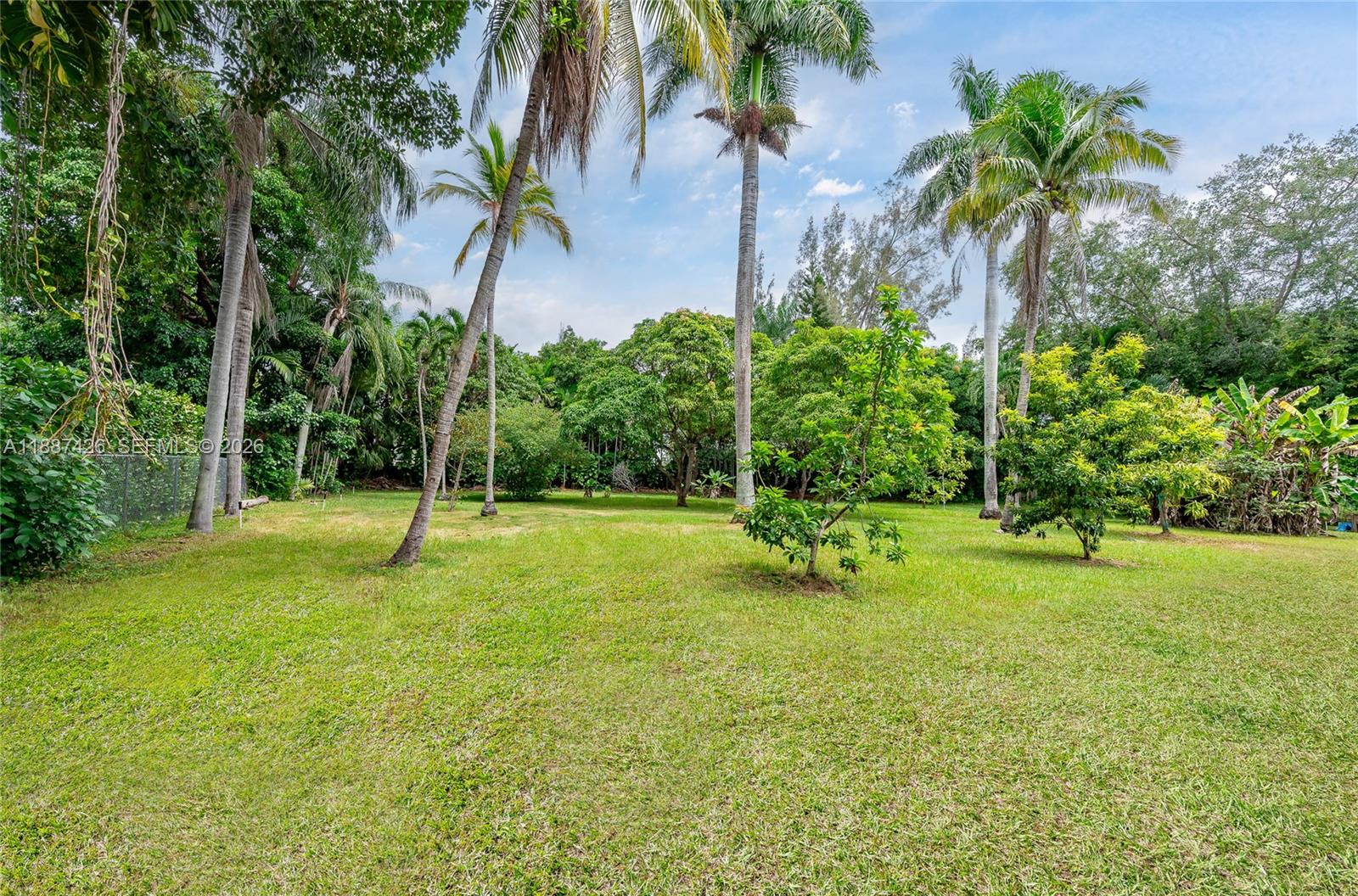 HOLIDAY ESTATES 1ST ADDN - Residential