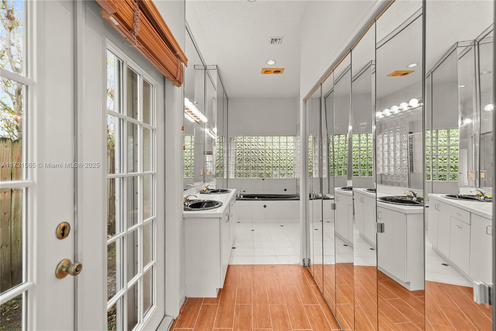 BISCAYNE KEY ESTATES - Residential