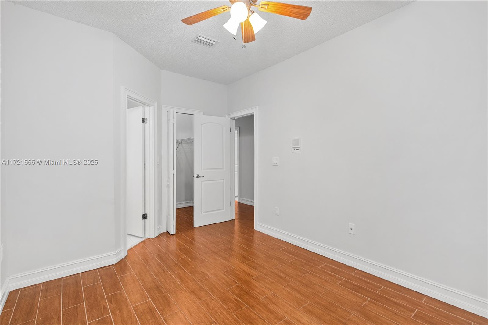 BISCAYNE KEY ESTATES - Residential