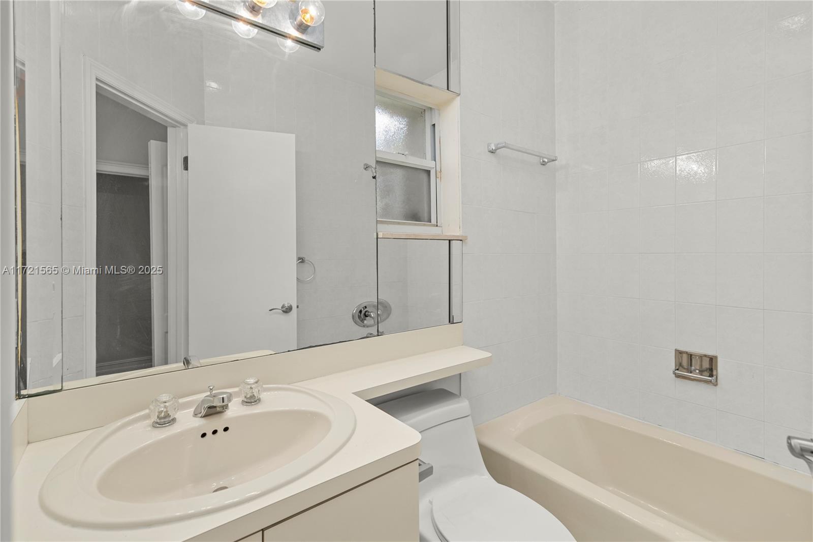 BISCAYNE KEY ESTATES - Residential