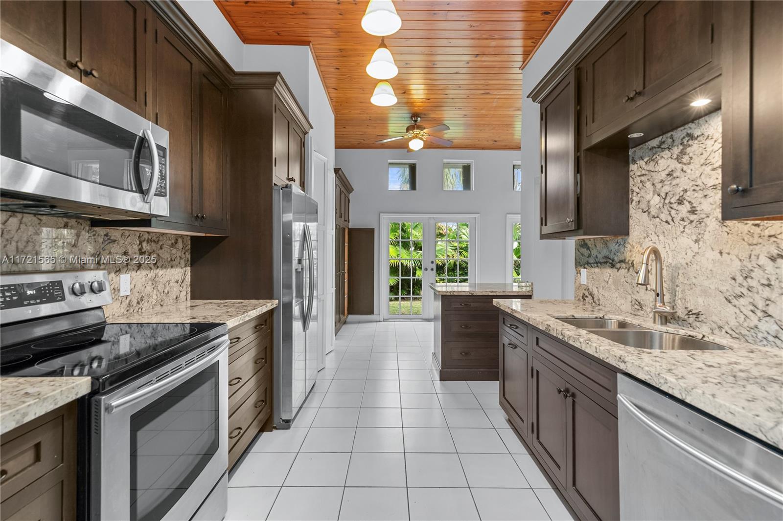 BISCAYNE KEY ESTATES - Residential