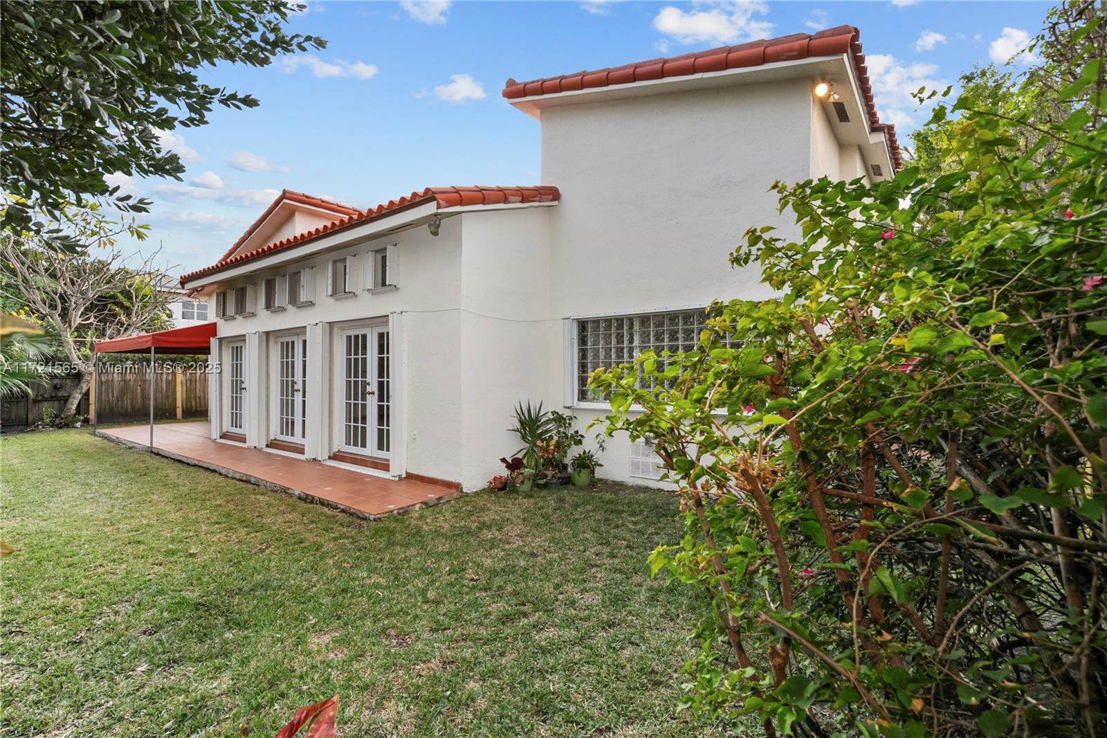 BISCAYNE KEY ESTATES - Residential